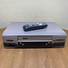 RCA VR546 VCR 4-Head Stereo VHS Tape Player AccuSearch Video Cassette WORKS
