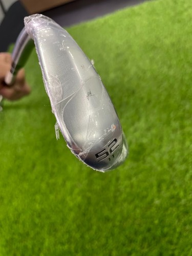 RH Cleveland CBX Zipcore 52* Ladies Graphite - Picture 3 of 5