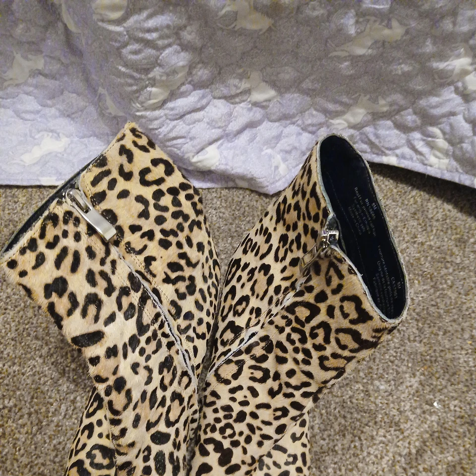 Botas halógenas de pelo de becerro con estampado de leopardo talla 8 Abbi botines de tacón bloque Foto 3 de 4