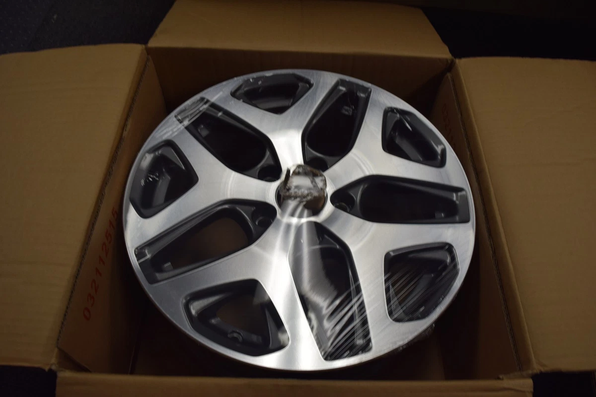 Brand New OEM 2016 Honda CR-V 17in Silver Wheel Rim 64076 