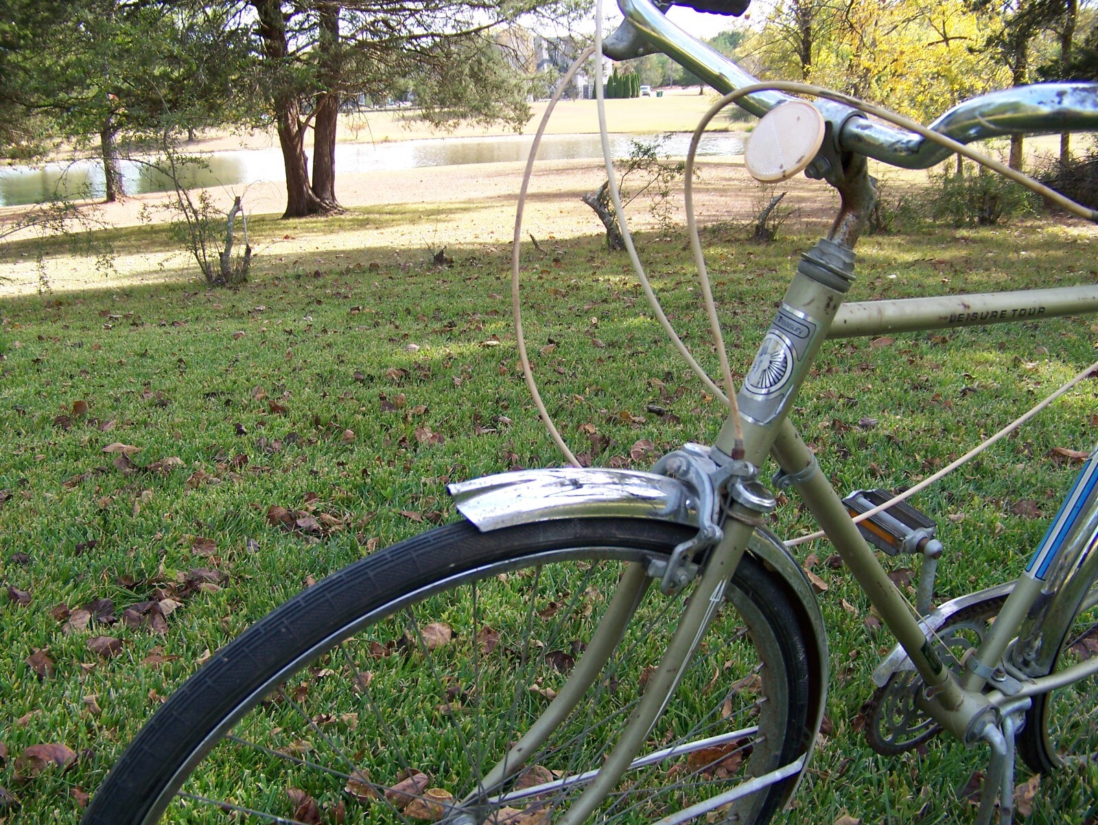 Vintage The Treasury Leisure Tour bicycle, 3 speed, barn find, LOCAL
