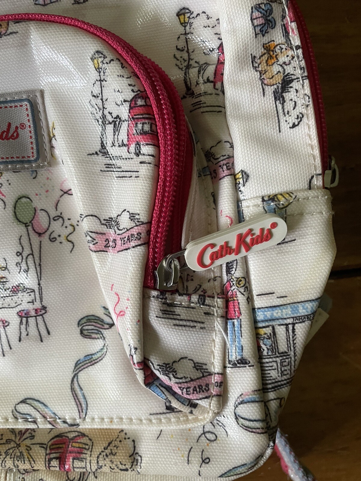 CATH KIDSTON Mini Backpack Rucksack London Streets Oi… Gem