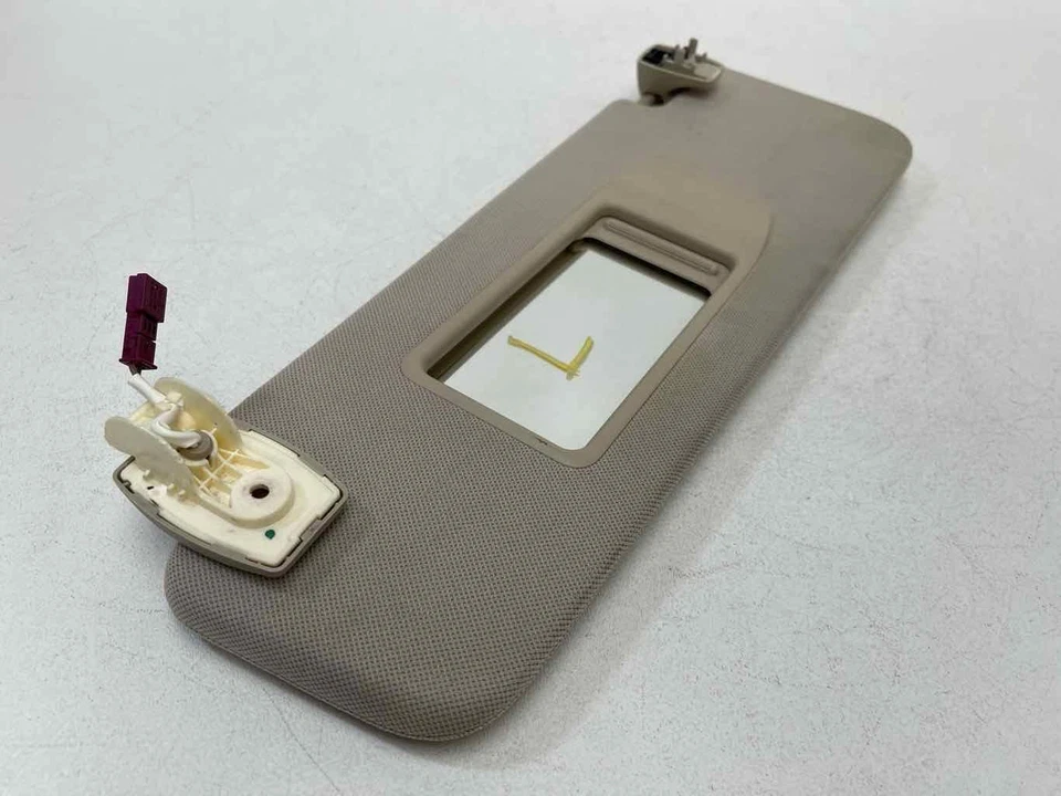 Compatível com 2010 - 2017 BMW 535I GT LH Driver visor solar cinza iluminado fabricante de equipamento original - Imagem 2 de 4