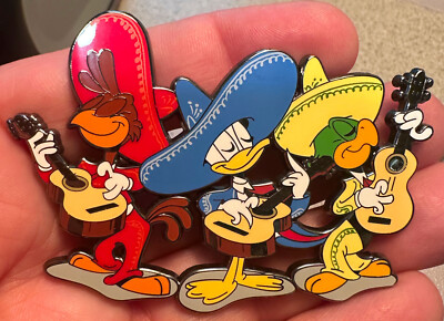 PIN THREE CABALLEROS DONALD DUCK JOSE CARIOCA PANCHITO PISTOLES JUMBO FANTASY 3