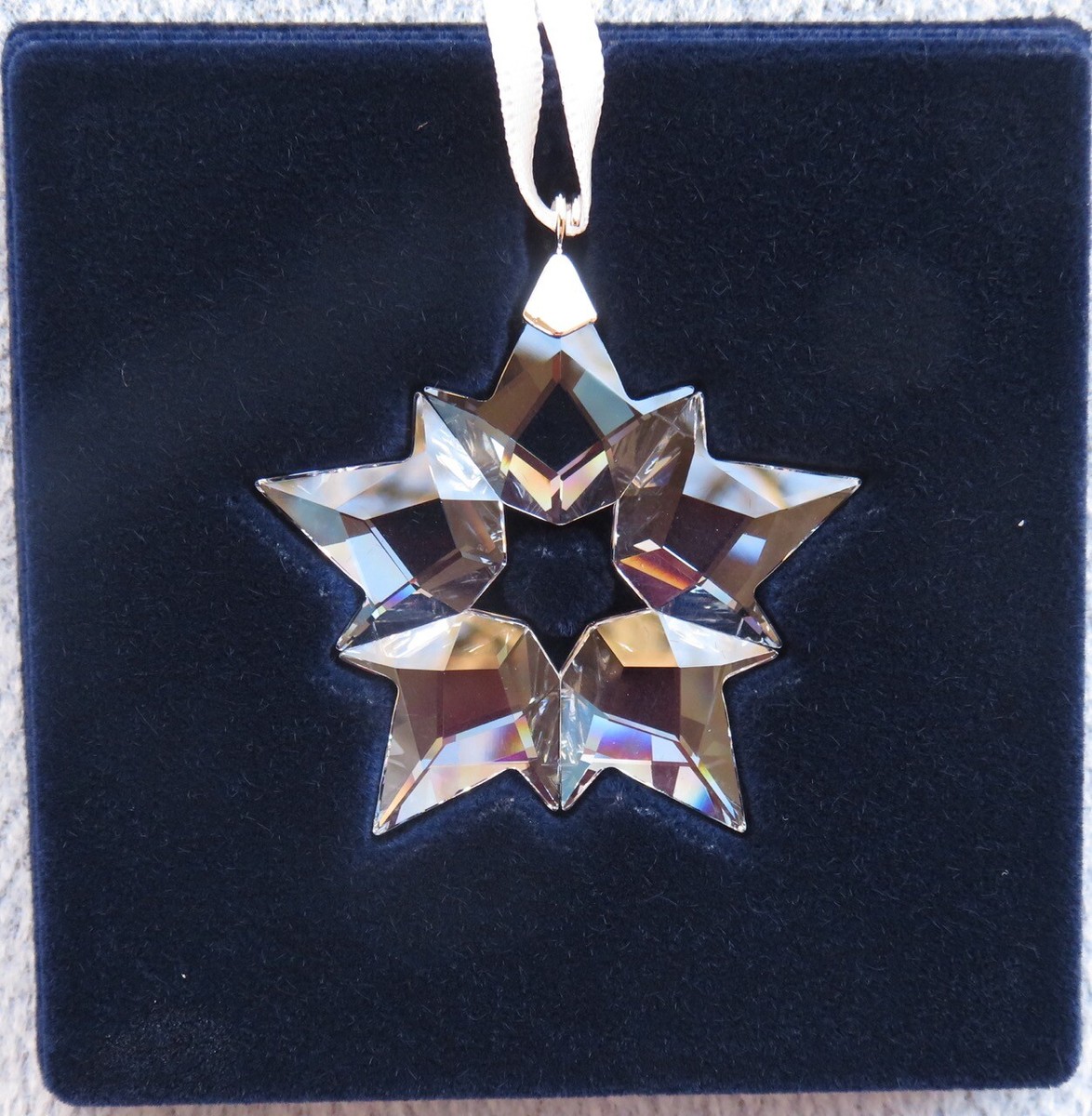 ラッピング・包装 SWAROVSKI ANNUAL EDITION ORNAMENT2019-22 SWAROVSKI CHRISTMAS 2019 Annual Little Star Snowflake Ornament NEW