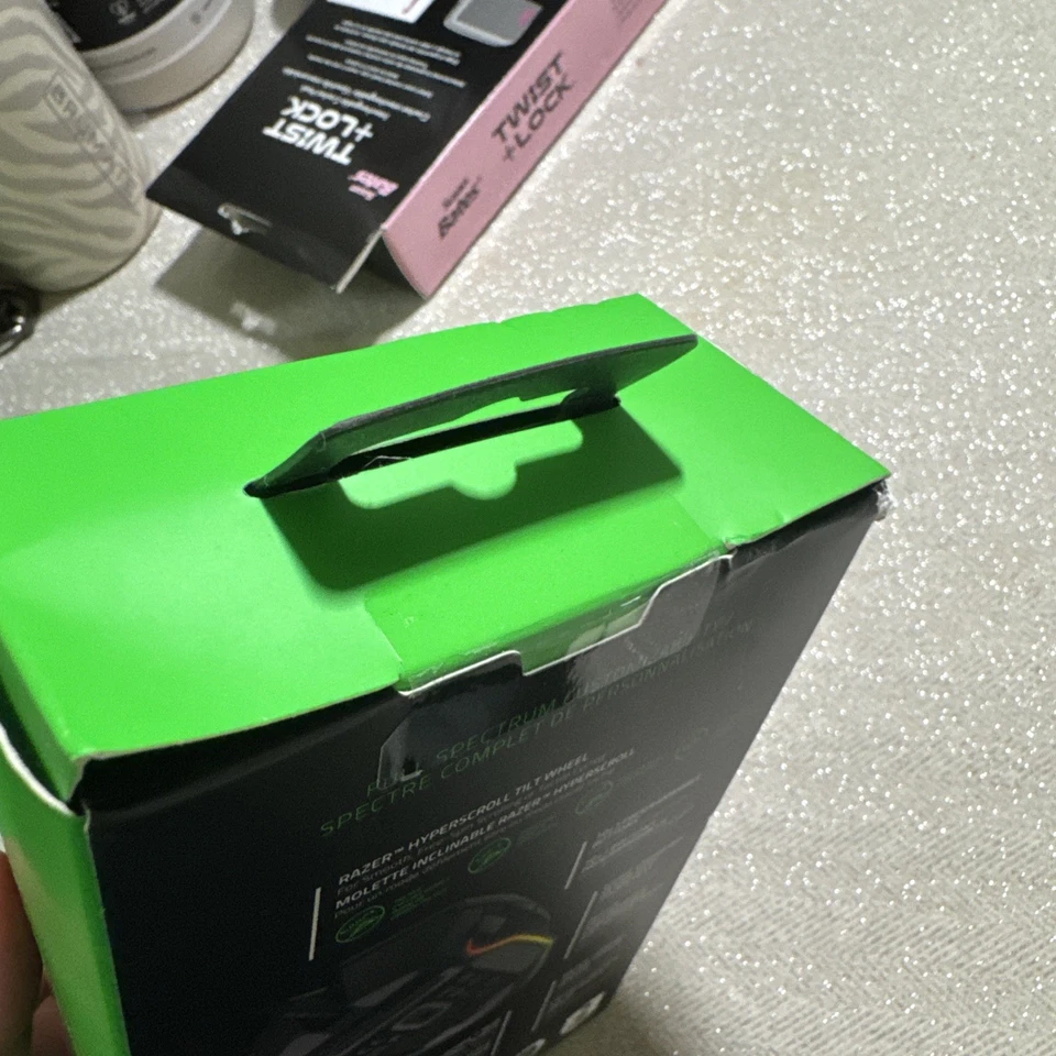 New Razer Basilisk V3 Customizable Ergonomic Wired Gaming Mouse ( Black Sealed - Image 2 of 2