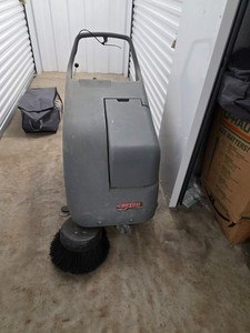 Betco Comac CS50BT Floor Sweeper – Needs Batteries – Commercial