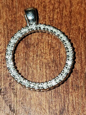 10k Whits Gold Circular Pendant With Genuine Diamond 