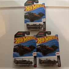 Hot Wheels 2026 Case B McLaren Formula One Team F1 #20 - Lot of 3