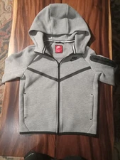 Nike Tech Windrunner Fleece Full-Zip jacket Medium In Kids