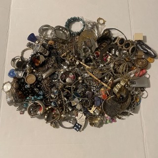8 10 lbs UNSEARCHED/UNTESTED Estate (GOOD) Jewelry Lot NO RESERVE!!