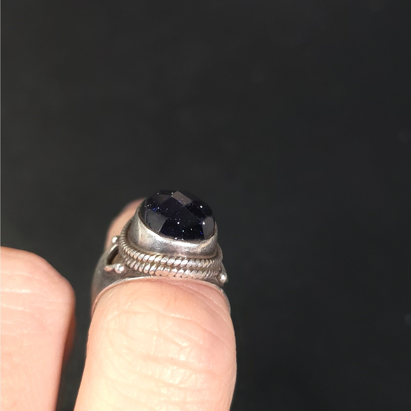 Vintage Unsigned 925 Ring Unknown Middle Focal Po… - image 2