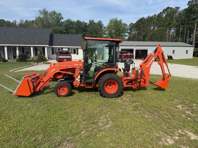#ad Kubota LX2610HSDC Factory Cab Tractor Fully Loaded TLB Package 400 Hrs $39500.00