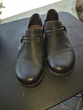 Clarks Collection Black Loafers Womens Size 8 Slip On Comfort Shoes