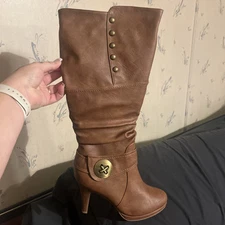 Top Moda Mid Calf  Rise  Platform Boots Women’s Size 9