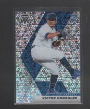 VICTOR GONZALEZ 2021 PANINI MOSAIC QUICK PITCH PRIZM ROOKIE VARIATION #RV-95