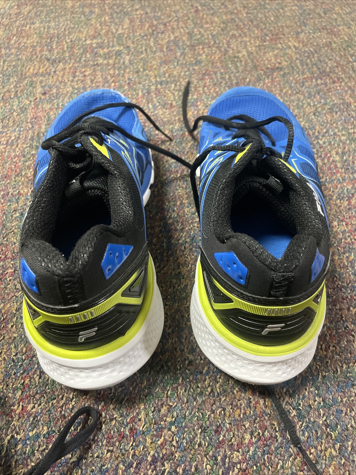 fila running shoes Size 10.5-image