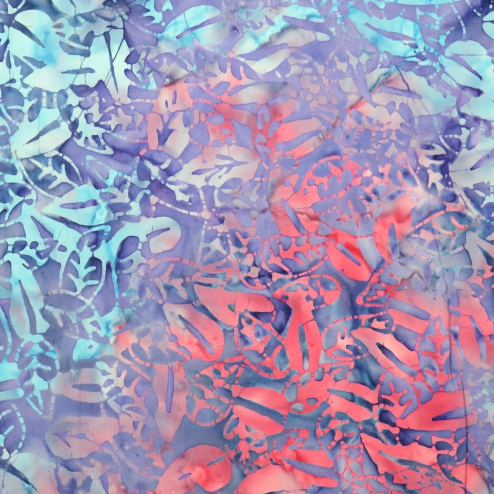 Tela batik de algodón con estampado de hojas azules moradas BTY Foto 2 de 4