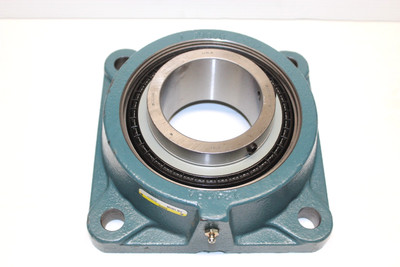  NEW   DODGE F4B-SCM-307 4-Bolt Flange Mount Bearing  3-7/16''  126198   USA 