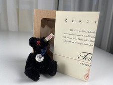 Steiff Club Teddy Bear 2000 with original packaging  certificate. Excellent ...