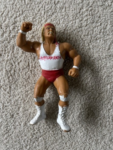 LJN Wrestling Superstars - Hulk Hogan (white shirt...