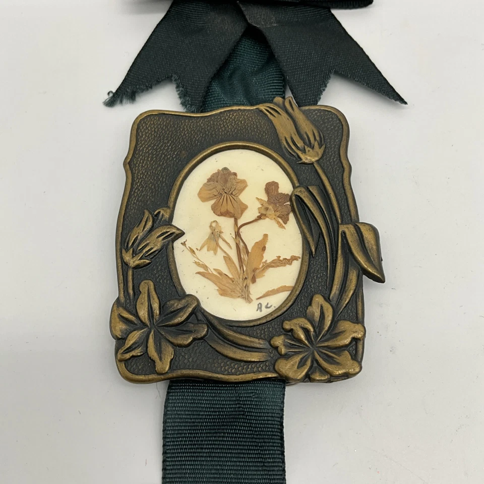 "Marcos de pared de flores prensadas de colección tono bronce con cinta 19,5"" florales secas" Foto 2 de 4