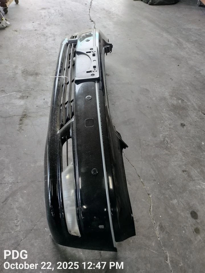 BLK FRONT BUMPER ASSEMBLY 2004-2006 LEXUS LS430 - Image 2 of 4