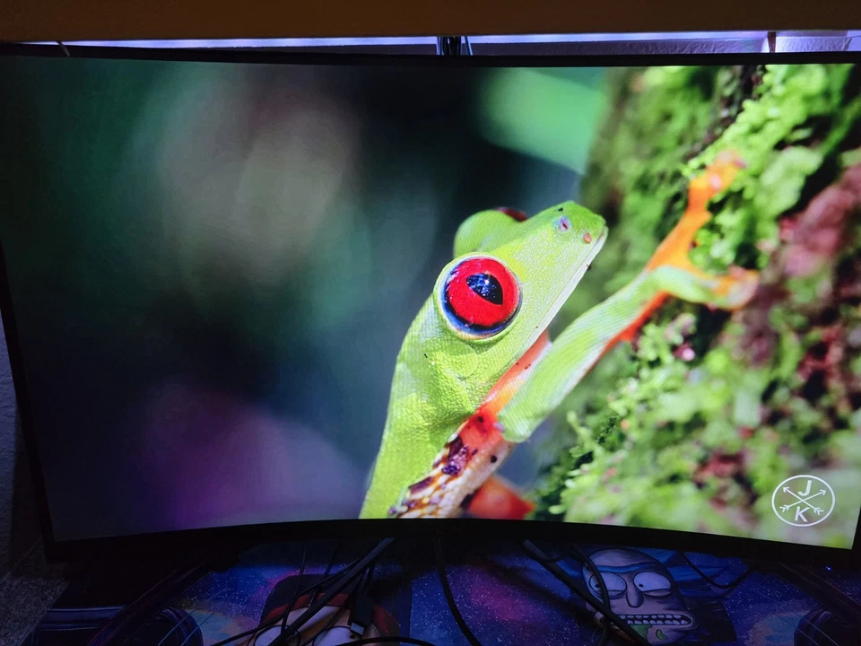 32" Curved Gaming Monitor VC1205 – QHD 2560x1440, 170Hz DP, 120Hz HDMI, 1ms - Image 2 of 4