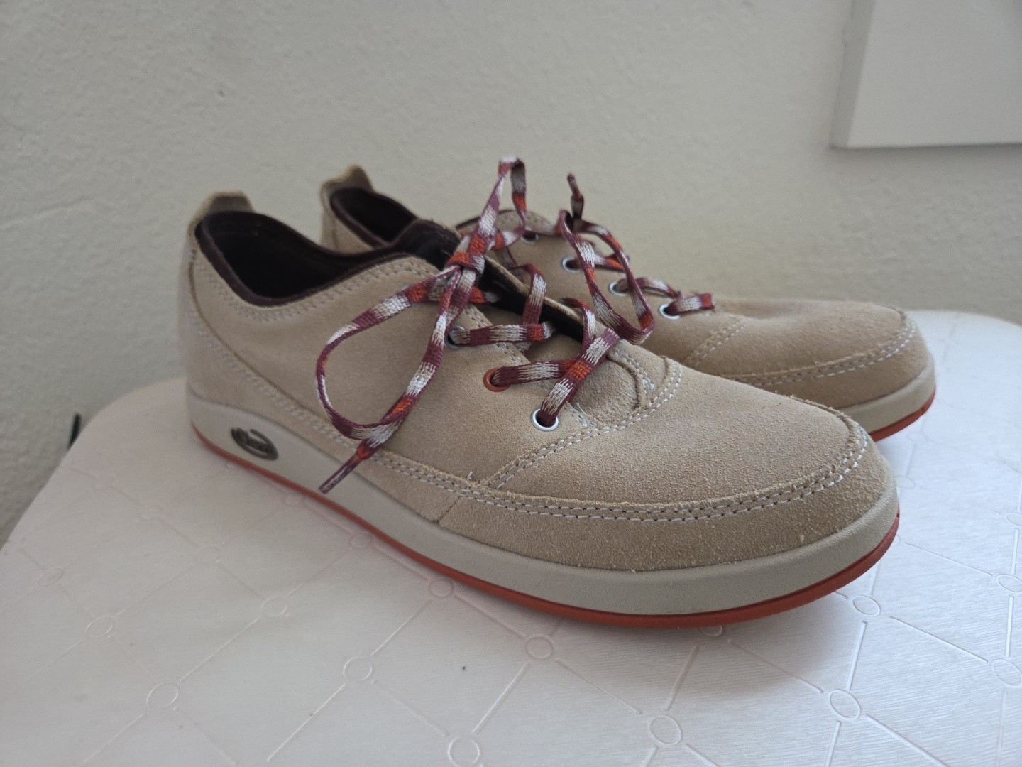 CHACO Incense Suede Comfort Sneaker Shoes Womens Size 8.5 Walking Work