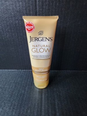 Jergens Natural Glow Moisturizing Lotion Daily Use  Fair to Med (7.5oz.)