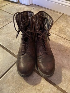 boc boots size 11