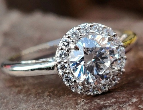 Anello di Fidanzamento Creato in Laboratorio Taglio Tondo 4,20 Ct Diamante Bianco Argento Sterling 925