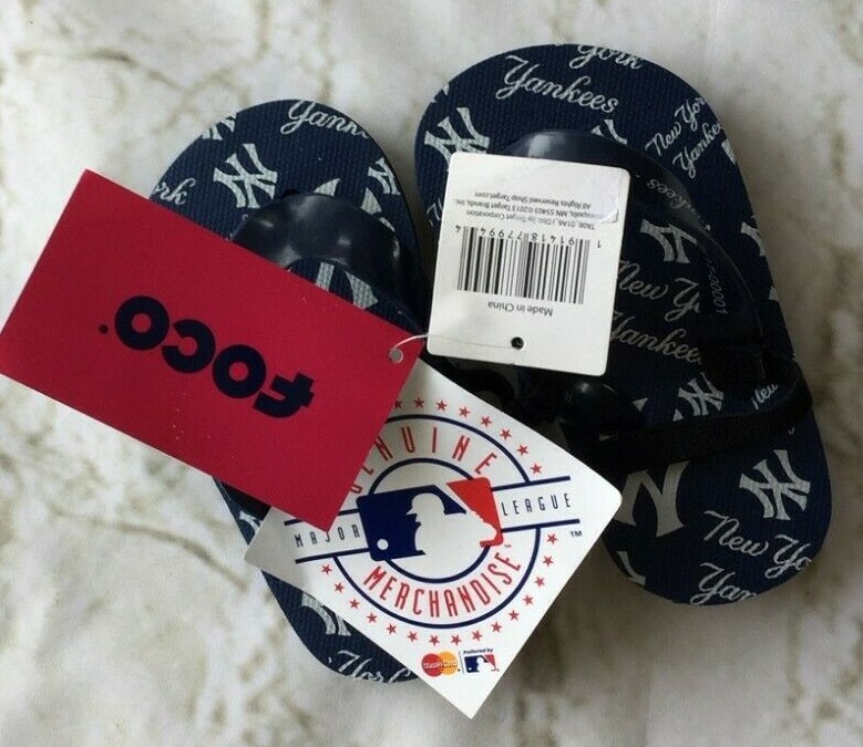 MLB NY NEW YORK YANKEES Sandals Flip Flops with Strap Youth Small