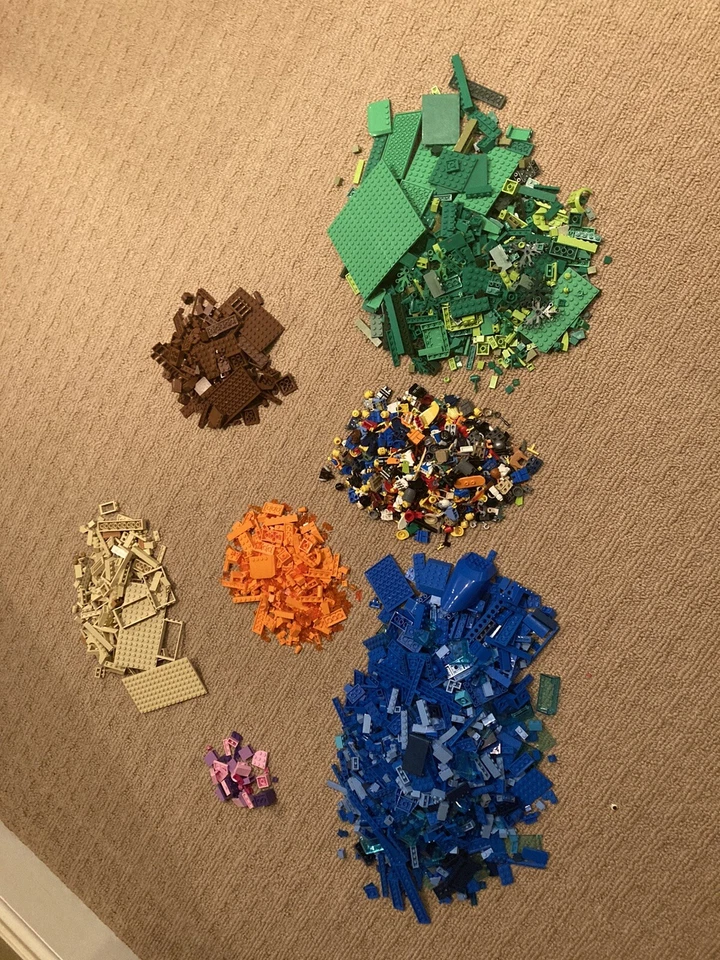 LEGO 1 Pound Bulk Bricks, Choose Color and Quantity, 12 Choices! Vehicles & Figs - Image 3 of 3