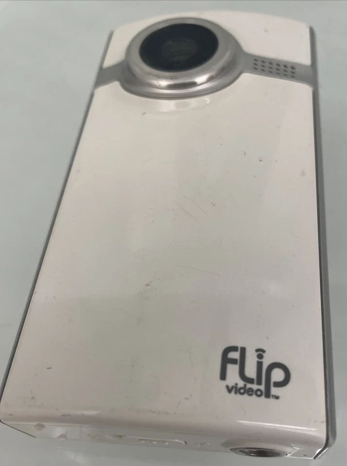 Vintage Flip Video HD Camcorder F260W White HDMI Digital Video Camera 4" x 2" - Image 2 of 4