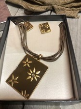 NWT Gold Color And Brown Necklace And Earrings Set
