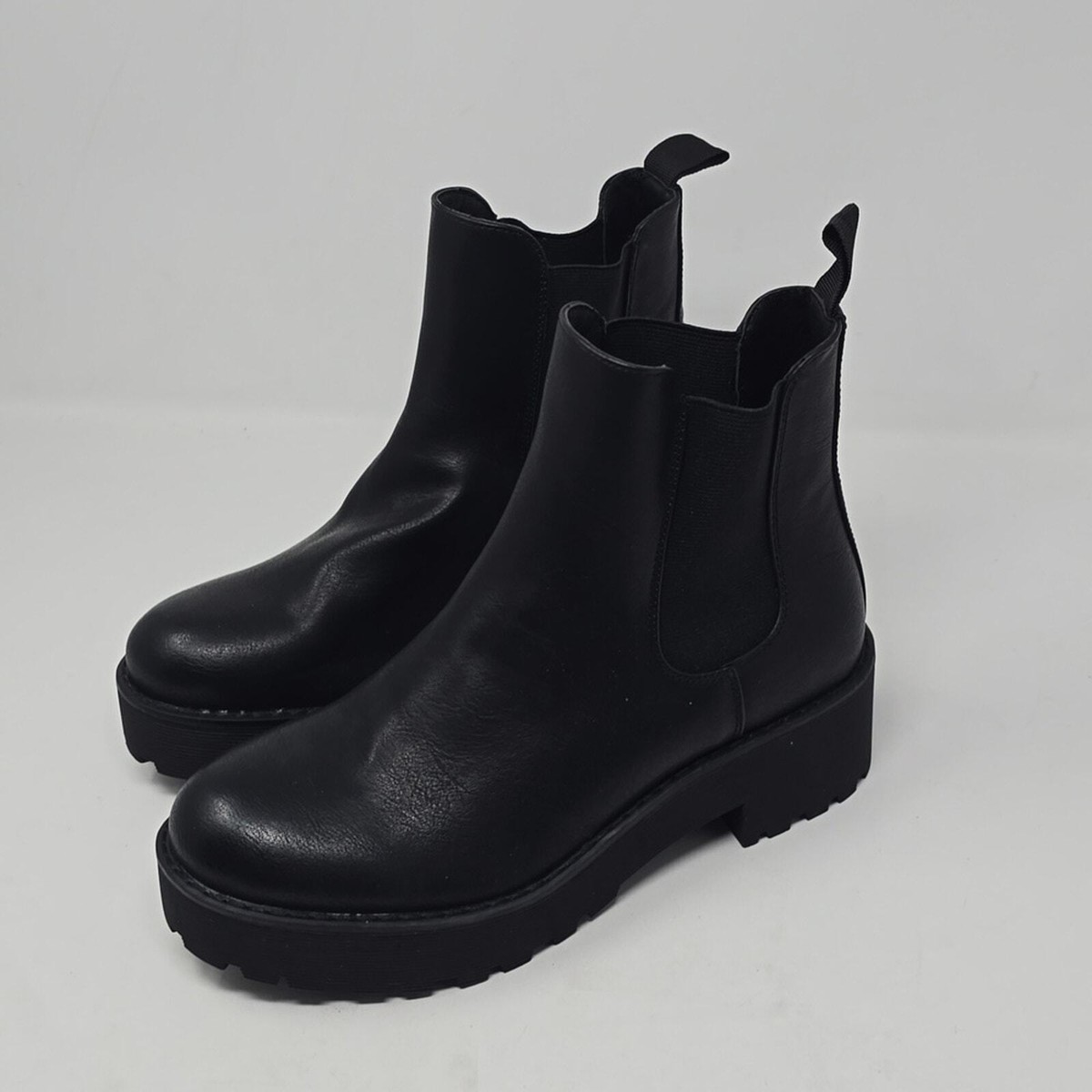 Dirty Laundry Black Vegan Leather Platform Chelsea Boots Size 7.5