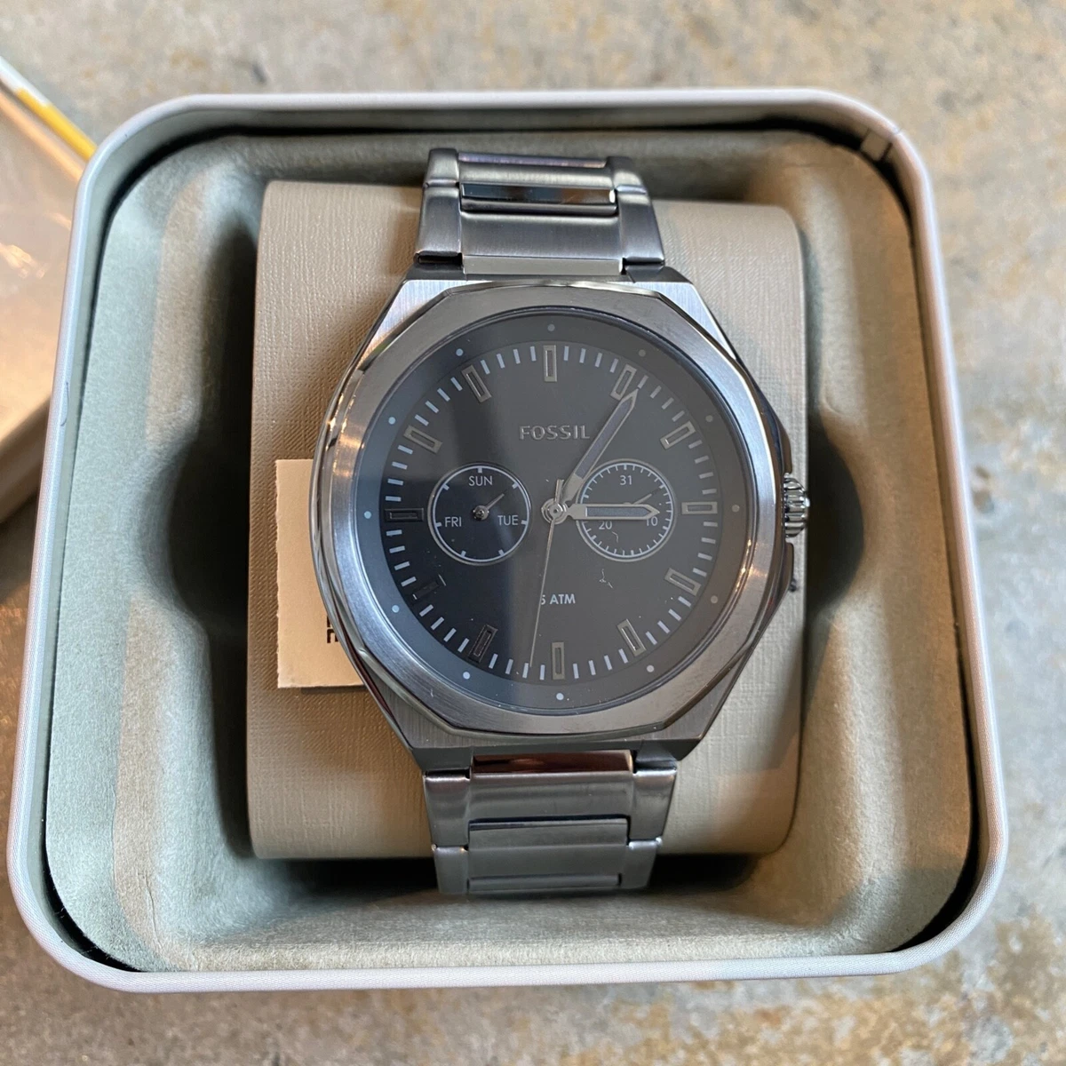 NEW AUTHENTIC FOSSIL EVANSTON BACK ENGRAVED GUNMETAL CHRONO BQ2609  