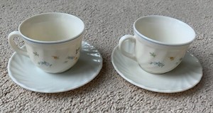Arcopal France VICTORIA (2) tea coffee cups and saucers