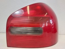 Audi A3 8L Rückleuchte Schlussleuchte hinten rechts OE 3 Türer bis Bj 2000