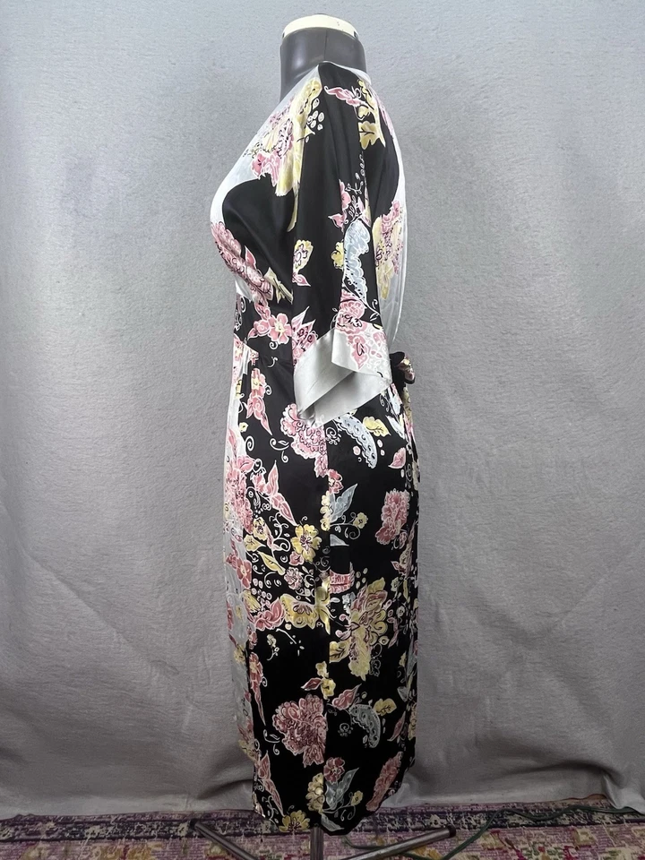 Vestido individual vintage para mujer talla L 100 % seda manga corta cuello en V hecho en EE. UU. Kimono Foto 2 de 4