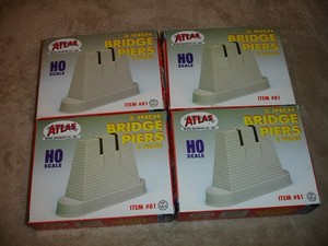 Lot of (4) Boxes Atlas HO Scale 3” Bridge Piers #81 Total 16 Pieces