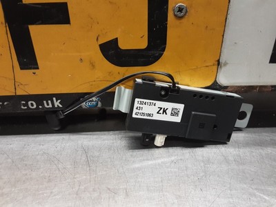 VAUXHALL INSIGNIA SRI VX-LINE 2.0 CDTI 2012 ANTENNENVERSTÄRKER 13241374