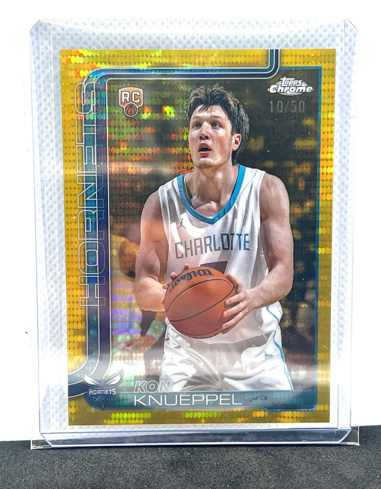 2025-26 Topps Chrome - Kon Knueppel #254 Gold Pulsar Refractor /50 (RC) ROY 🔥🔥