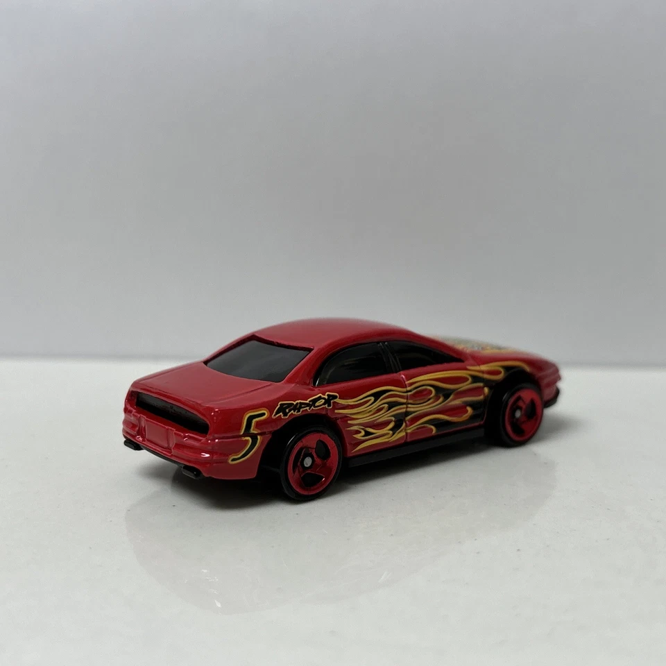 1995-1999 Olds Oldsmobile Aurora Collectible 1/64 Scale Diecast Diorama Model - Image 2 of 4