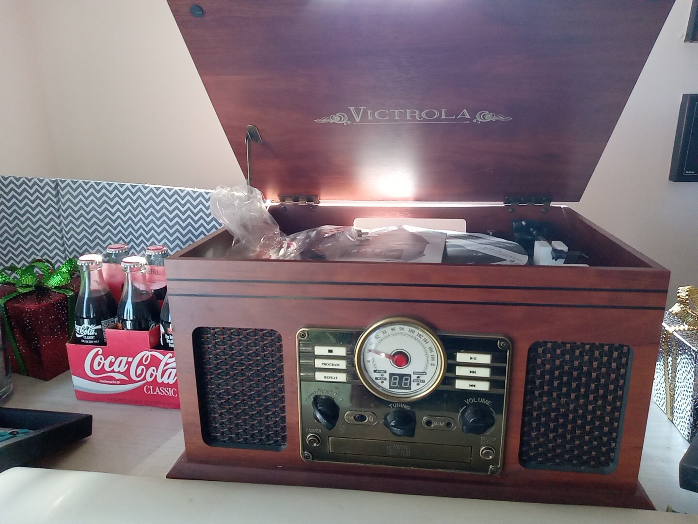 Victrola ITVS200B 6in1 Nostalgic Bluetooth Record Player