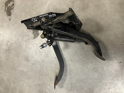 USED LHD pedal (brake + clutch) set for BMW E30 with manual transmission #93 G