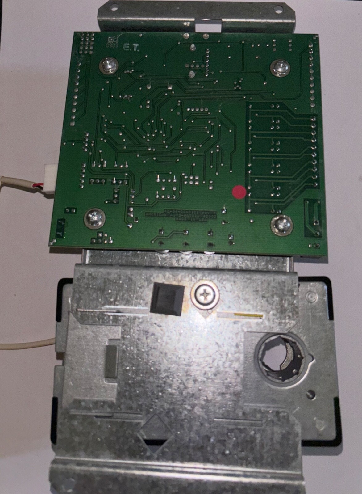 American Auto-Matrix SBC-VAVRA VAV Control Board and Actuator