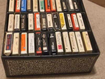 洋楽 BOX 36) Lot 8 track tapes & storage case R&B, FUNK, Rock, Easy