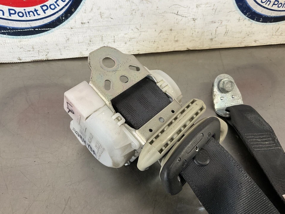 Infiniti G37 2010 conductor cinturón de seguridad trasero izquierdo tensor retractor OEM 22BHYA Foto 4 de 4